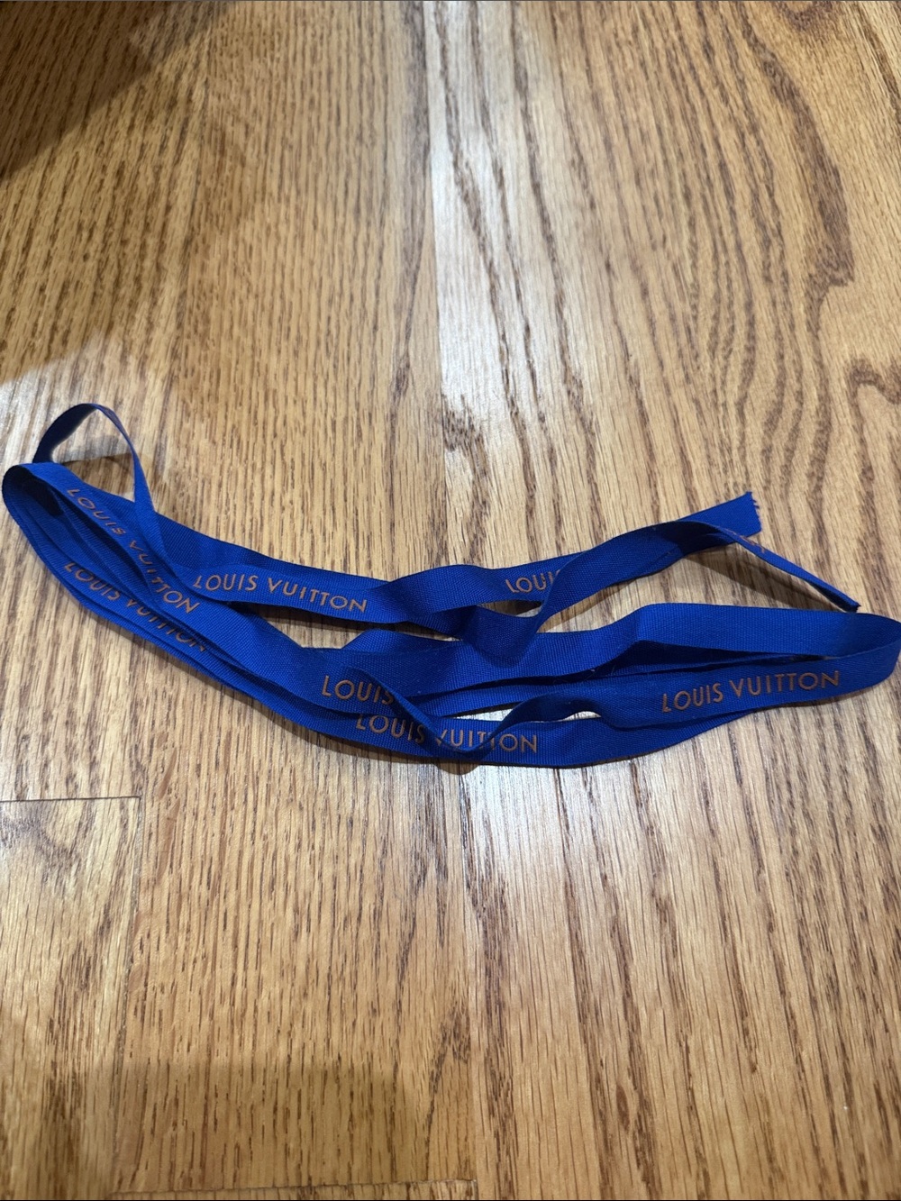LV Ribbon
